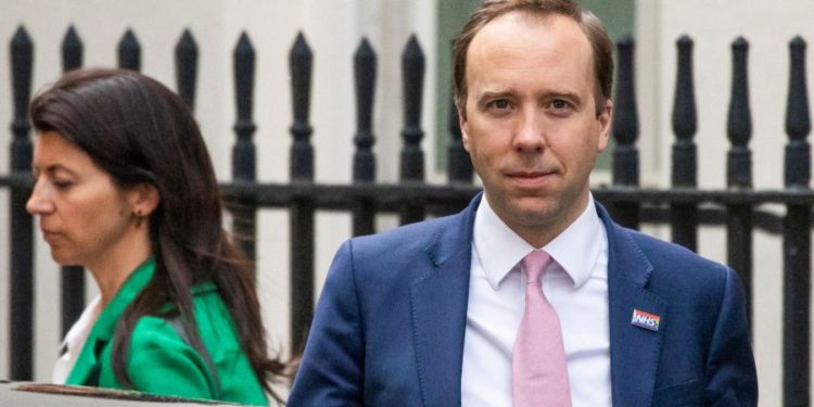 U kap mat me sekretaren duke u puthur, ministri jep dorëhjen