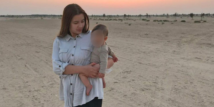 “Caroline e adhuronte vajzën e saj, nuk do e godiste as për shaka”, fqinja rrëzon gënjeshtrat e pilotit grek