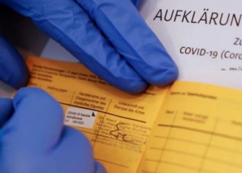 Greqia dhe Gjermania fillojnë përdorimin e certifikatave të vaksinimit