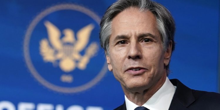 Blinken: Të riatdhesohen dhe ndiqen penalisht militantët e ISIS-it