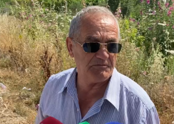 “Më dhemb shpirti, u prish një fole e madhe”, flasin të afërmit e familjes që u shua në aksidentin tragjik (VIDEO)