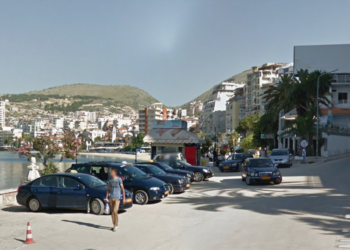 Kreshnik Spahiu: Në cilin vend bregdetar si Saranda, taksistët presin gishtat e dorës me sopata duke bërë sherr për një klient?