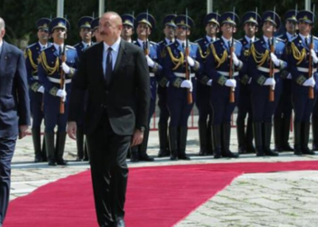 Erdogan nënshkruan marrëveshje ushtarake me Azerbajxhanin pas samitit të NATO-s