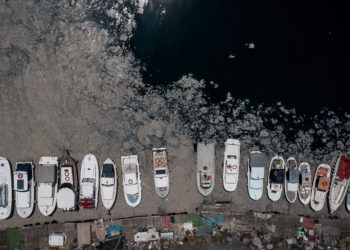 Turqi/ Dyfishohet në 5 ditë ndotja e detit Marmara