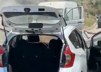 Merr flakë në ecje makina në aksin Himarë-Sarandë, shpëton mrekullisht shoferja, dyshohet se…