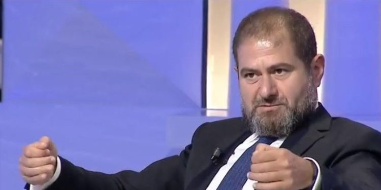 Armand Shkullaku: Kjo opozitë as të… ashtu, as të lëshon