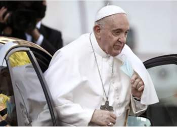 Papa Françesku viziton Greqinë në shtator