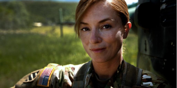 Në SHBA si refugjate, sot në Shqipëri si pilote e “Defender 21”, amerikanët jehonë historisë së shqiptares