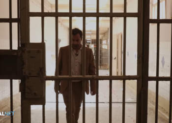 Të pathënat e burgut të famshëm grek ku janë dhe shumë shqiptarë, një dokumentar që tregon si është jeta në Koridalo (VIDEO)