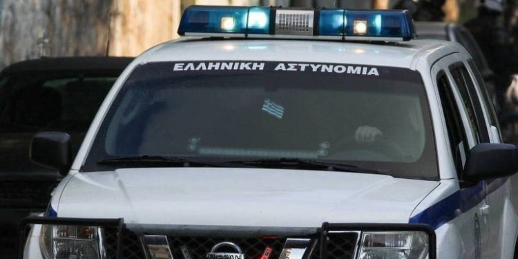 “Nuk e njoh burrin, më tërhoqi për fyti teksa prisja ashensorin, duart m’i vuri në qafë…”, pastruesja shqiptare rrëfen tmerrin në Athinë kur e kapi burri bullgar