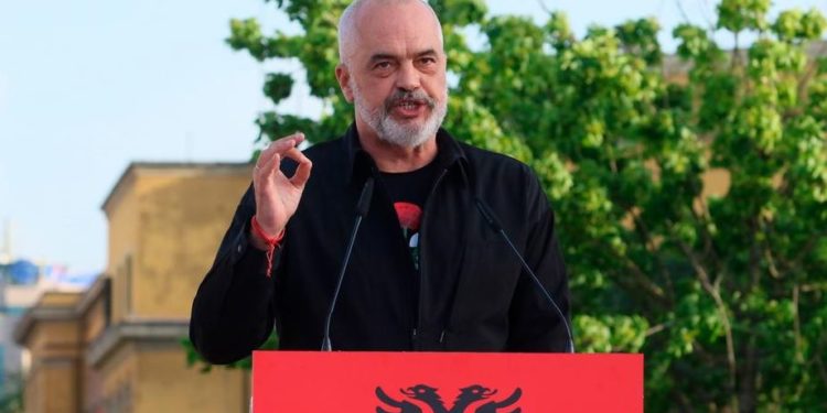 Qeverisje ndryshe në mandatin e tretë, Rama mesazh të qartë deputetëve: Asnjë ndikim në emërimet e drejtuesve të administatës