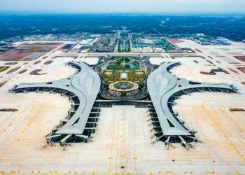 Mega-aeroporti i fundit i Kinës është zyrtarisht i hapur