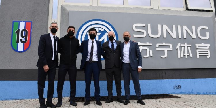 Marotta dhe Ausilio, por Zhang përgatitet për t’u kthyer në Kinë me një porosi që mërzit tifozët