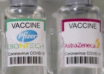 Studimi: Vaksinat AstraZeneca dhe Pfizer efektive ndaj varianteve të reja të COVID-19