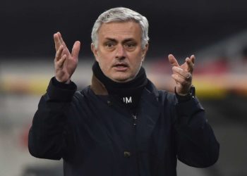 Mourinho: Shpresoj të largohet nga Italia, duhet të më lërë të qetë