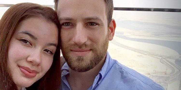 “Vrasësi nuk ishte shqiptar, është grek, është bashkëshorti i saj”, lum reagimesh në rrjetet sociale për vrasjen e Karolinës