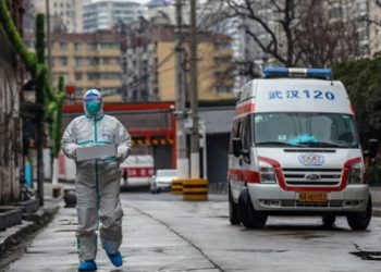 Dyshimet për origjinën e Covid, ekspertët kërkojnë rikthimin në laboratorin e Wuhanit