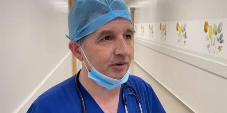 Aksidenti tragjik, shefi i reanimacionit në Vlorë flet për gjendjen e të rinjve në spital