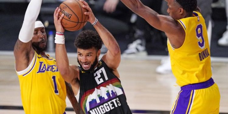 E papritur, Lakers eliminohen në çerekfinale