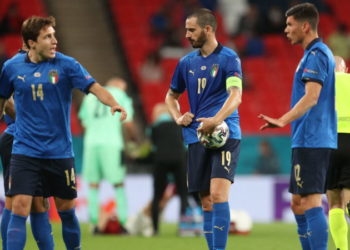 Italia ndryshon, Pesina dhe Kieza titullarë. Shpresa edhe për Kielinin