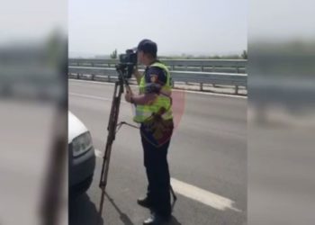 Çmenduri në rrugët e Shqipërisë, 21-vjeçari kapet me shpejtësi 209 km/h (VIDEO)