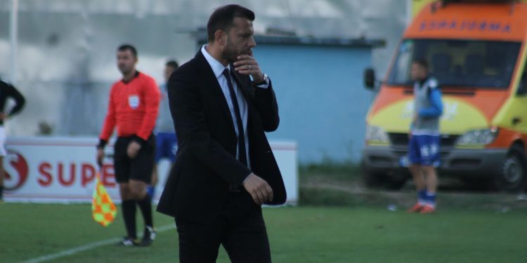 Bledi Shkëmbi emërohet trajneri i ri i Dinamos, do t’i rikthejë lavdinë “nëndetëses”