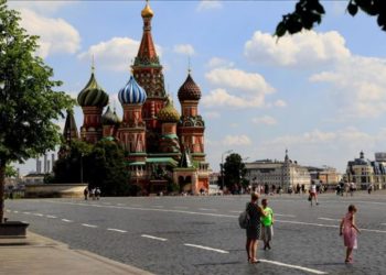 Rusia rikthen kufizimet, trefishohen rastet me COVID-19 gjatë qershorit në Moskë
