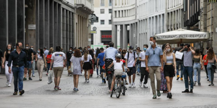 Italia regjistron 2,199 të infektuar dhe 77 humbje jete në 24 orë