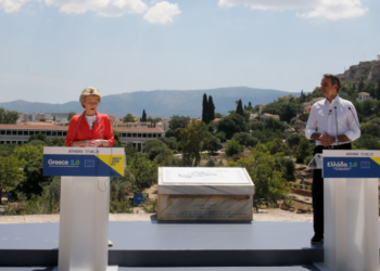 Von der Layen takim me Mitsotakis: Greqia do të bëhet më e fortë se kurrë
