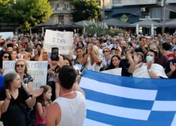 Kundër vaksinimit ndaj Covid, Greqia përfshihet nga protestat