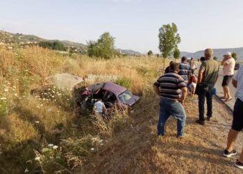 Ktheheshin nga Greqia për pushime, si u aksidentua çifti me fëmijë në rrugën Levan-Tepelenë (Detajet)