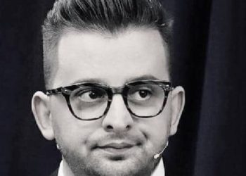 Kryebashkiaku i Kolonjës ankohet për rrogën: Kur isha 15 vjeç e kisha rrogën 850 mijë lekë në muaj kurse tani marr më pak