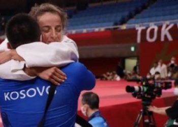 Distria Krasniqi merr medaljen e artë në Lojërat Olimpike, Rita Ora: Kosova lë gjurmë