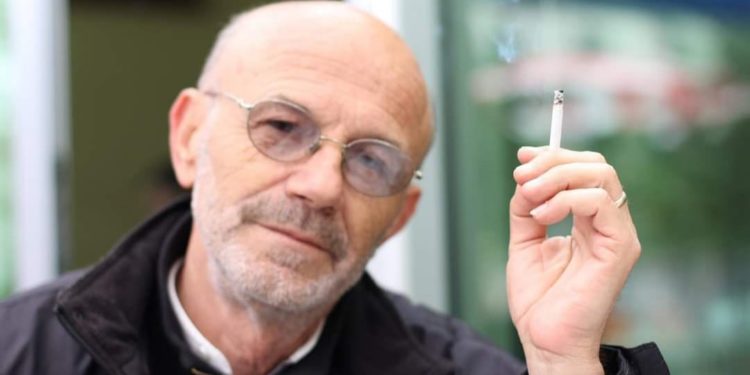 Ndërron jetë poeti nga Tepelena, Petrit Ruka