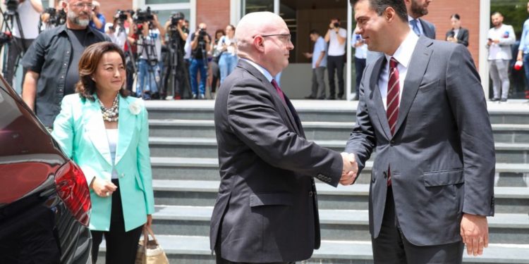 Mesazhi “i fshehtë” i vizitës së zyrtarit të lartë amerikan në Tiranë