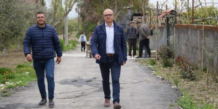 Denoncimi i deputetit për tenderat e bashkisë, SPAK zbarkon në Fier