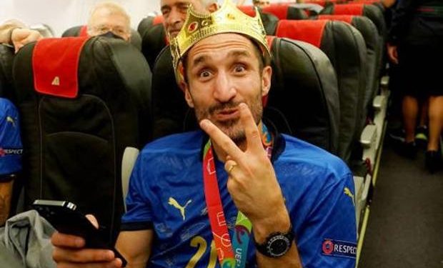 Mbrojtësi me diplomë, basketbolli, gorilla dhe… Në botën e mrekullueshme të Chiellini