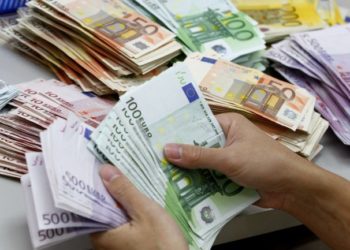 Gruaja fiton 33 milion euro në lotari dhe harron biletën në çantë