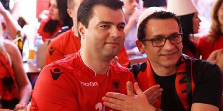 Kreshnik Spahiu për Lulzim Bashën: Humbësi i përjetshëm në PD, po analizon pse fitoi PS. Debil lind, nuk bëhesh