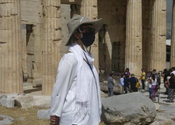 Bien rastet e reja me COVID-19 në Greqi, 15 persona janë infektuar në 24 orët e fundit