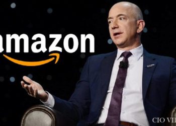 Pas 27 vitesh drejtimi, Jeff Bezos largohet nga Amazon