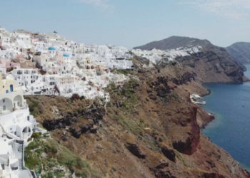 Zona me rrezik të lartë infektimi, BE paralajmëron kundër udhëtimeve në ishujt grekë