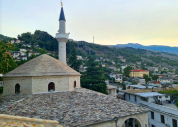 Objektet e kultit në Gjirokastër tërheqin gjithnjë e më shumë turistë