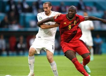 “Dole nga xhepi i Chiellinit a?” – Lukaku i kthen përgjigje epike komentuesit