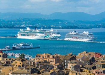 Greqia shtyn pas 10 korrikut hyrjen e pasagjerëve në Shqipëri përmes portit të Korfuzit