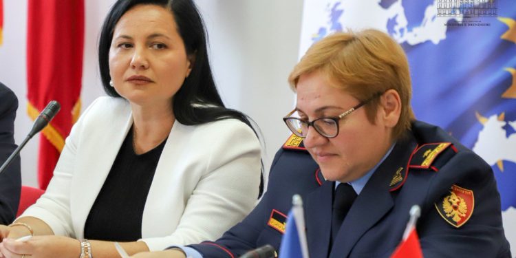 Mori 2 mijë euro për të punësuar një grua/ Si ra në ”kurthin” e SPAK ish-zv.ministrja Rovena, detajet e dosjes