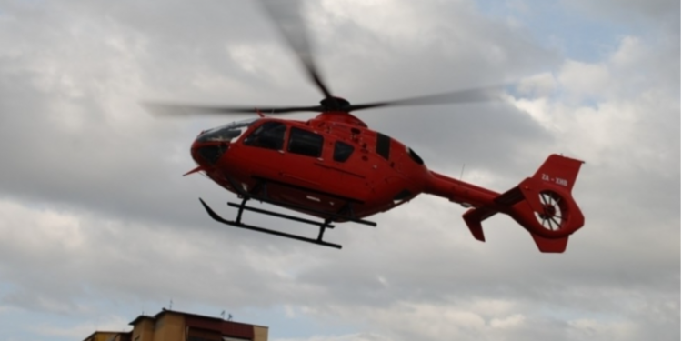 Piu sasi të madhe ibubrofen, fëmija ukrainas transportohet me helikopter nga Saranda drejt Tiranës