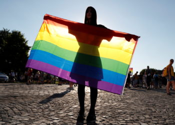 Hungaria nuk tërhiqet ndaj BE-së, Orban hedh në referenduam ligjin anti-LGBT