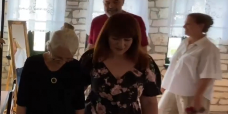 Rama ngacmon nusen në Labovë: Me vjehrrën mirë shkoni?