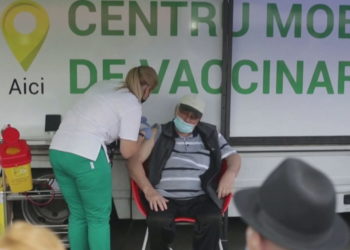 Vaksinimi në Bashkimin Europian/ Von der Leyen: 70% e të rriturve janë vaksinuar